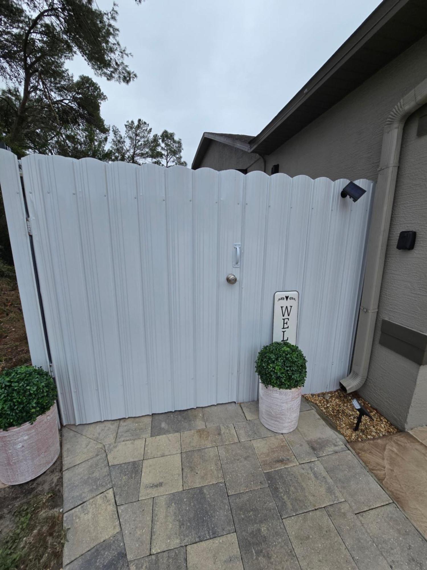 Serenity - Guest House In Spring Hill Exterior photo
